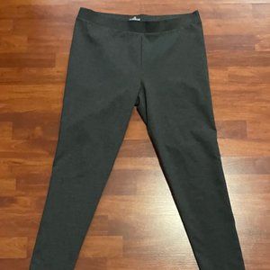 NEVER BEEN WORN- Vince Camuto Ponte Pants- Dark Grey- Large